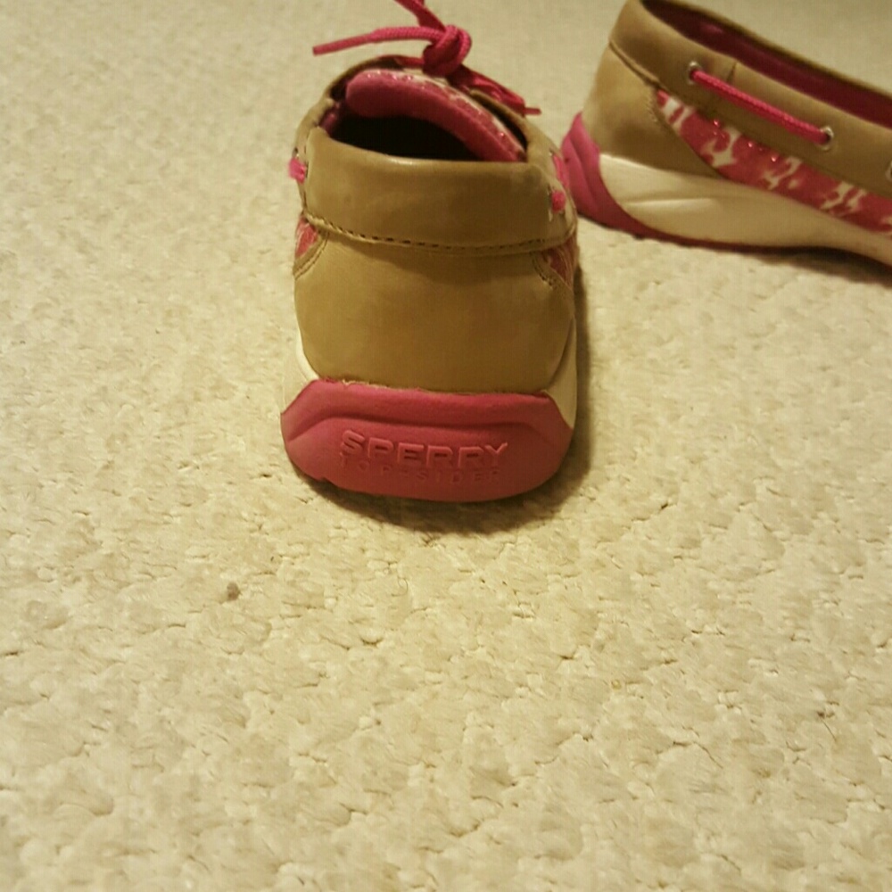 Sperry's - Picture 3 of 3